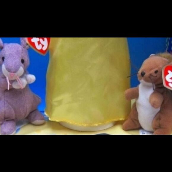 🔥Disney Princess Snow White doll Gift Set Lipsmackers Ty teenie beanies - Picture 5 of 9